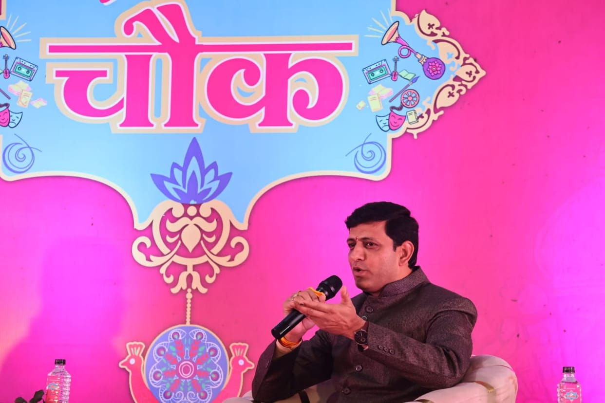Indore News: Mayor Pushyamitra Bhargava said- Efforts to improve traffic without resources and facilities are