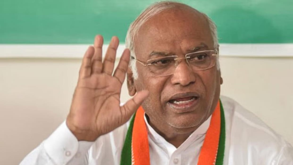 Farmers March Congress President Mallikarjun Kharge blames Modi Government