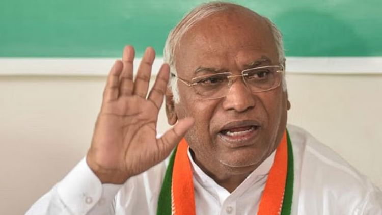 Loksabha Election 2024: यूपी की चार सीटों पर कांग्रेस ने घोषित किए प्रत्याशी, अमेठी-रायबरेली पर संशय बरकरार