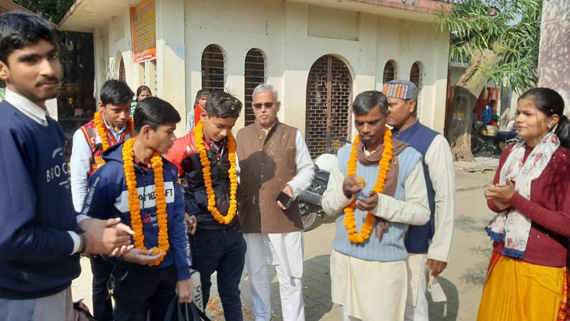 Khajni students got second position in examination held in Ghaziabad