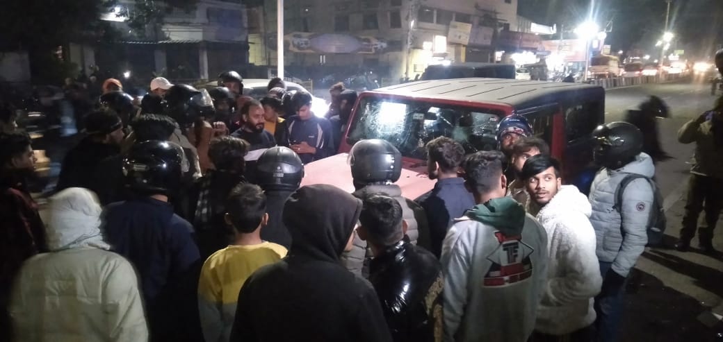 Dehradun Accident News Speeding Car Crushed Youth in Patel Nagar