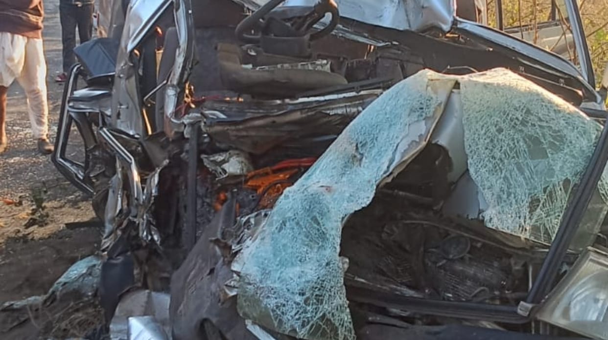 Maharashtra: Six people died after a truck rammed into a car in Nagpur