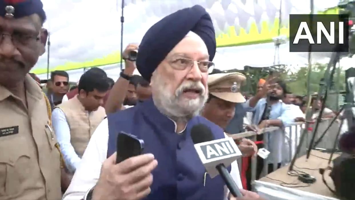 Union Minister Hardeep Singh Puri On Congress MP Rahul Gandhi's statement on Parliament security breach