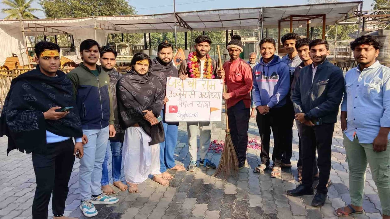 Rajvardhan Singh sets out on foot march from Ujjain to Ayodhya Ram temple