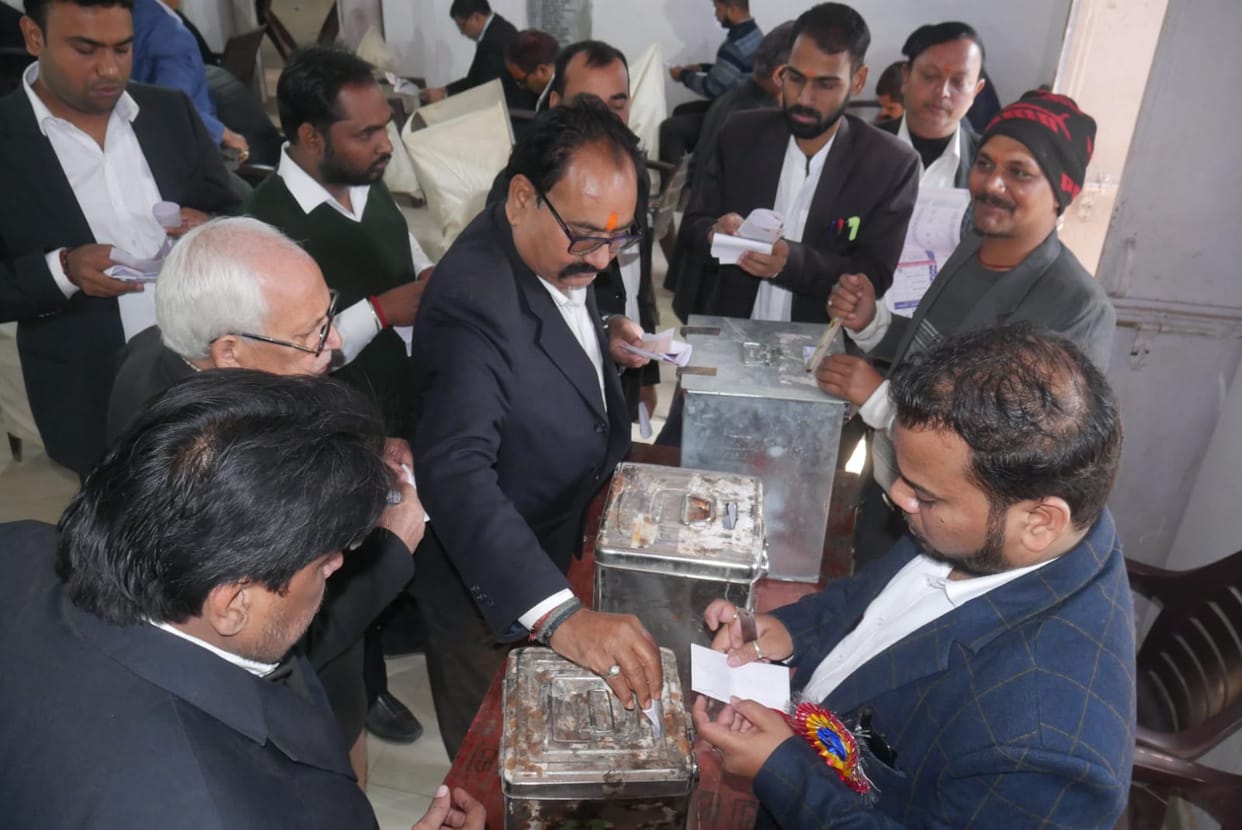 Central Bar Association annual elections voting continues in varanasi