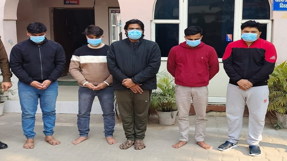 Greater Noida: Five youths created a ruckus after drinking alcohol