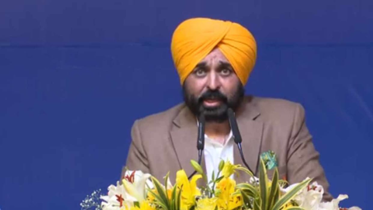 Aam Aadmi Party rally starts in Bathinda