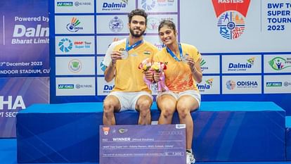 Badminton: ओडिशा मास्टर्स में सतीश बने चैंपियन, तनीषा-ध्रुव की जोड़ी ने भी जीता खिताब Badminton Satish became champion in Odisha Masters Tanisha-Dhruv pair also won the title