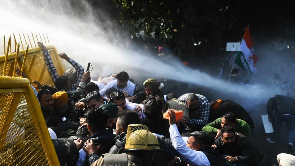 Chandigarh Police use water cannon against Punjab Youth Congress workers
