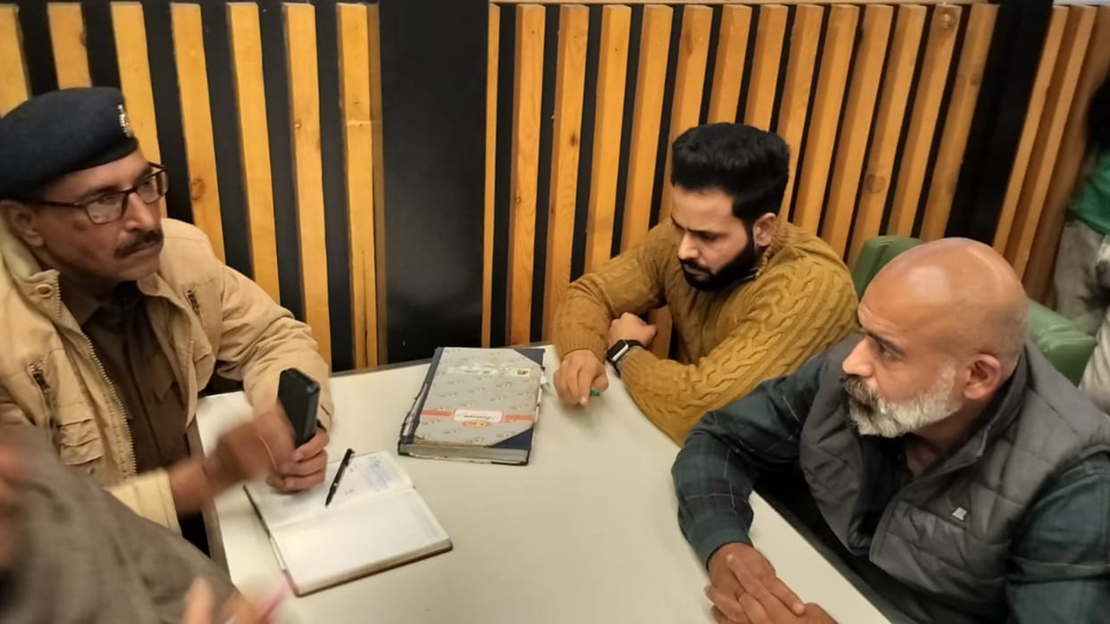 Haryana: Three boys riding a bike opened fire at a restaurant in Tohana