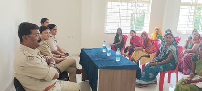 रंग ला रही अपराध मिटाने की पहल : 500 गांव में वसुधा दीदियों का महिला अत्याचार पर वार, दो दर्जन शिकायत मिली