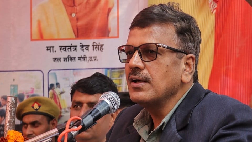 Principal Secretary reprimanded Chief Engineer and Executive Engineer