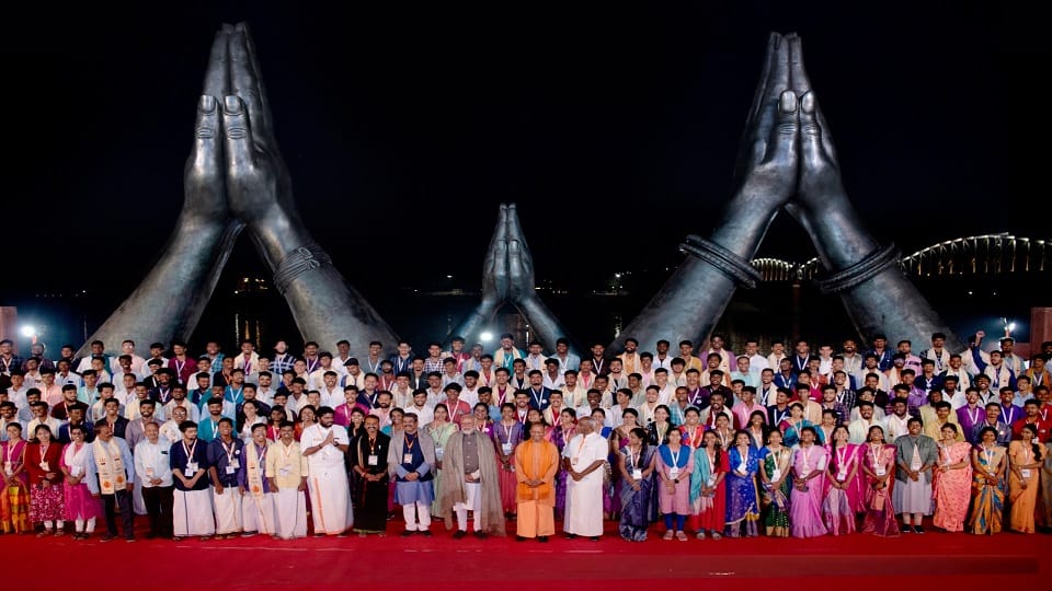 pm Modi spoke at Namo Ghat Vanakkam Kashi Vanakkam Tamil Nadu Saints like Adi Shankaracharya and Ramanujachary