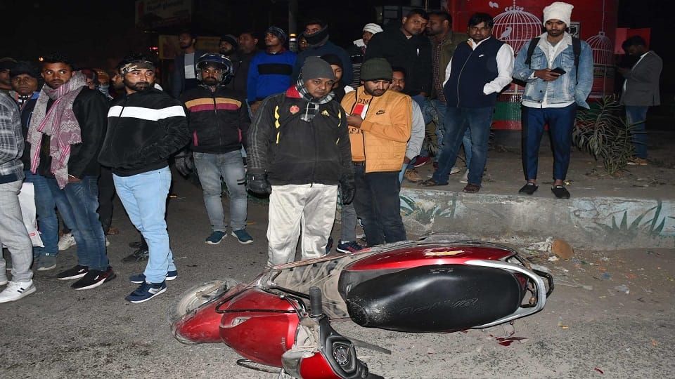 Woman dies after being crushed by truck in Bareilly
