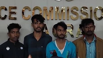 Police arrested four vicious thieves who stole batteries from towers in Agra