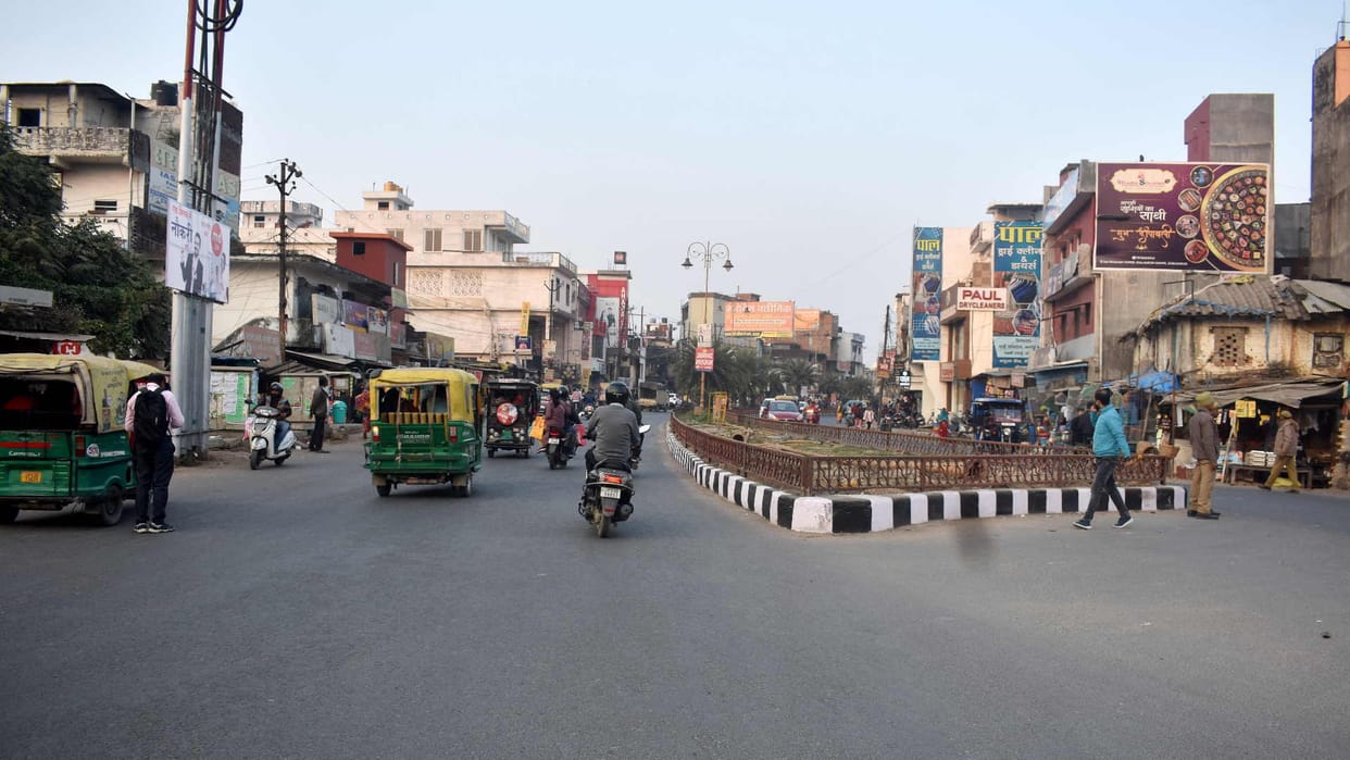 Encroachments should be vacated from major intersections Golghar Mohdipur still a challenge