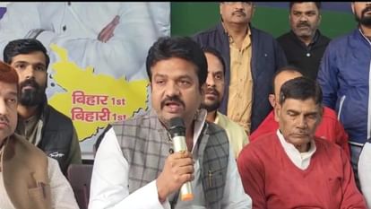 Bihar : चिराग की पार्टी के पद से हुलास पांडेय का इस्तीफा; बोले- राजनीति के कारण सीबीआई के किसी अफसर ने फंसाया Bihar News : brahmeshwar mukhiya murder case accused hulas pandey resigns from chirag paswan party post