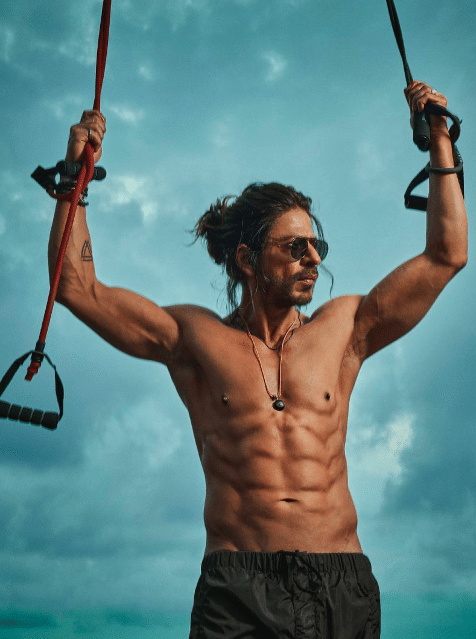 A fan asked to Shah Rukh Khan to show his abs Dunki Star given a laughter dose with hilarious reply