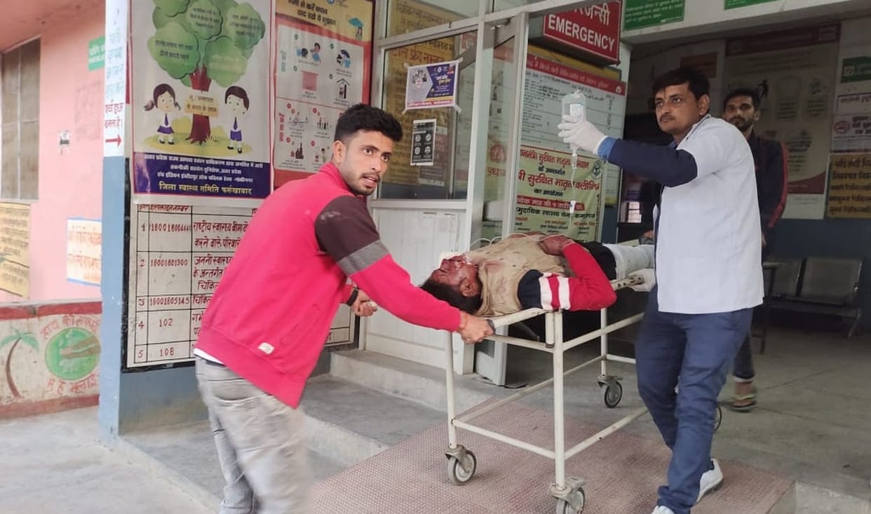 Farrukhabad Accident, Car and bike collide head on, three seriously injured, referred to Lohia Hospital