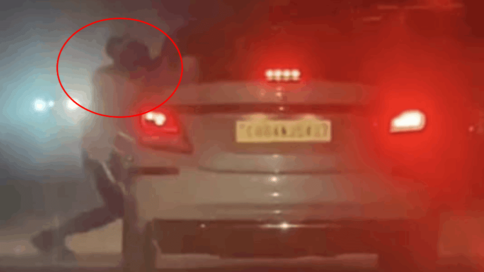 young man riding a bike was dragged by a car for several kilometers in Durg