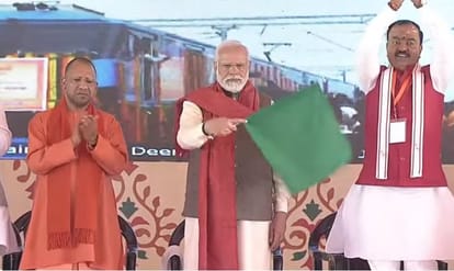Prime Minister Narendra Modi says if you want to see a glimpse of development in country then come to Banaras