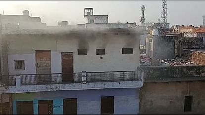 Fire breaks out in puja material warehouse brought under control in half an hour