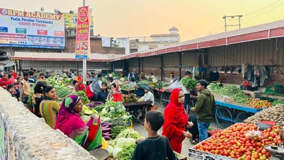 Encroachments should be vacated from major intersections Golghar Mohdipur still a challenge