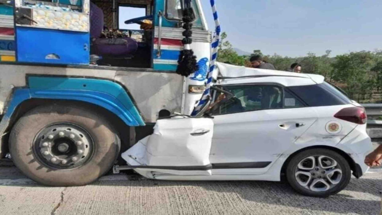 Car damaged due to collision with truck near Ujjain Unhel road