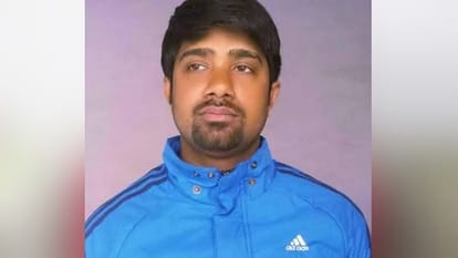 Moradabad: फहीम एटीएम का साथी भी फरार, दोनों पत्नियों की नहीं मिल रही जानकारी, पुलिस की पांच टीमें कर रही खोज Moradabad: Faheem ATM partner also absconding, five police teams are searching