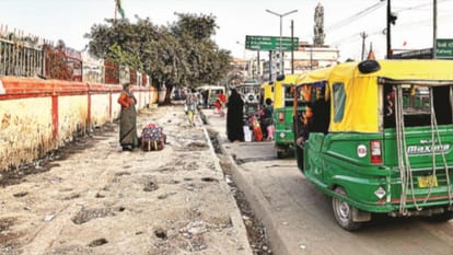 residents of city surprised along with the traffic jams disappears from Golghar Railway Station