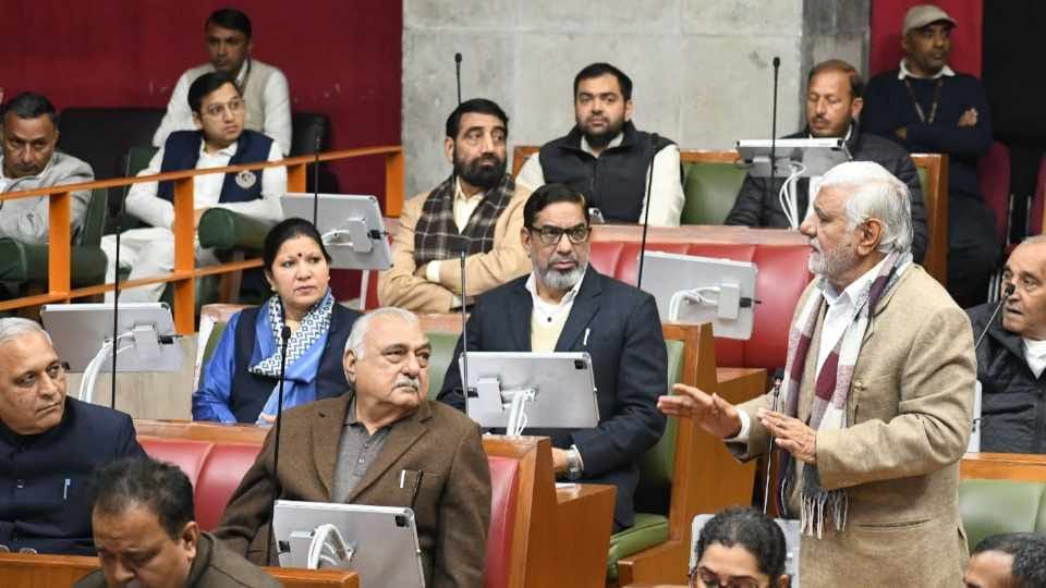 Third Day of Winter session of Haryana Assembly, art of living session organised