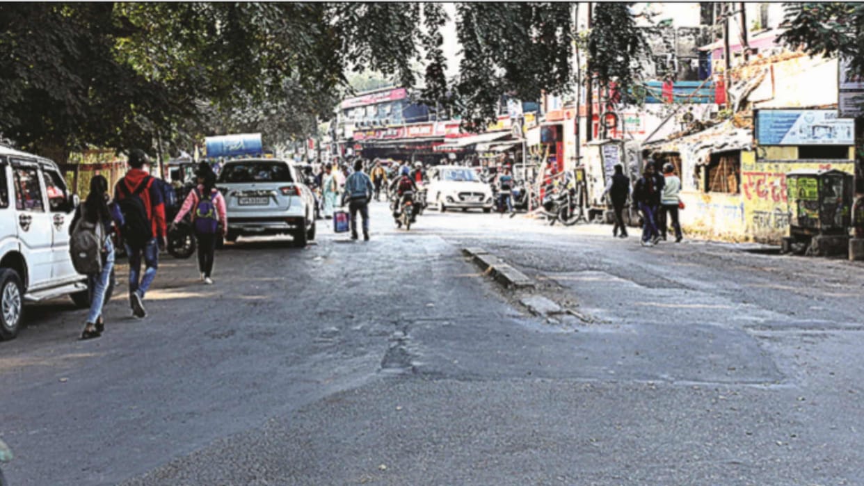 residents of city surprised along with the traffic jams disappears from Golghar Railway Station