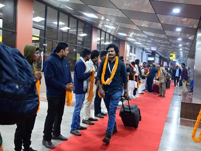 Kashi Tamil Sangamam 2.0: रामेश्वर से काशी पहुंचा दूसरा दल 'यमुना', वणक्कम काशी और हर हर महादेव की गूंज Kashi Tamil Sangamam 2.0 Second team 'Yamuna' reaches varanasi from Rameshwar