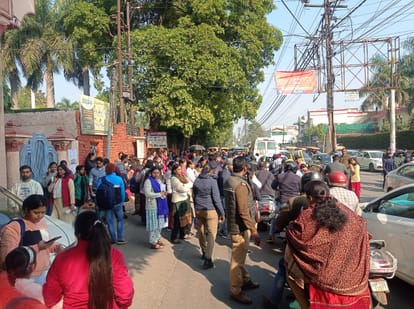 Meerut: UPPSC exam held at 34 centers today, city continues to struggle with traffic jams