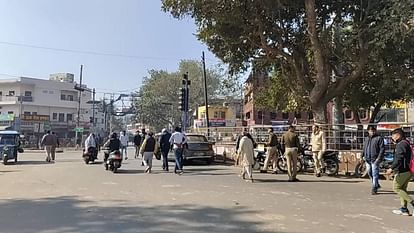 traffic police launched campaign under project at powerhouse intersection In Agra