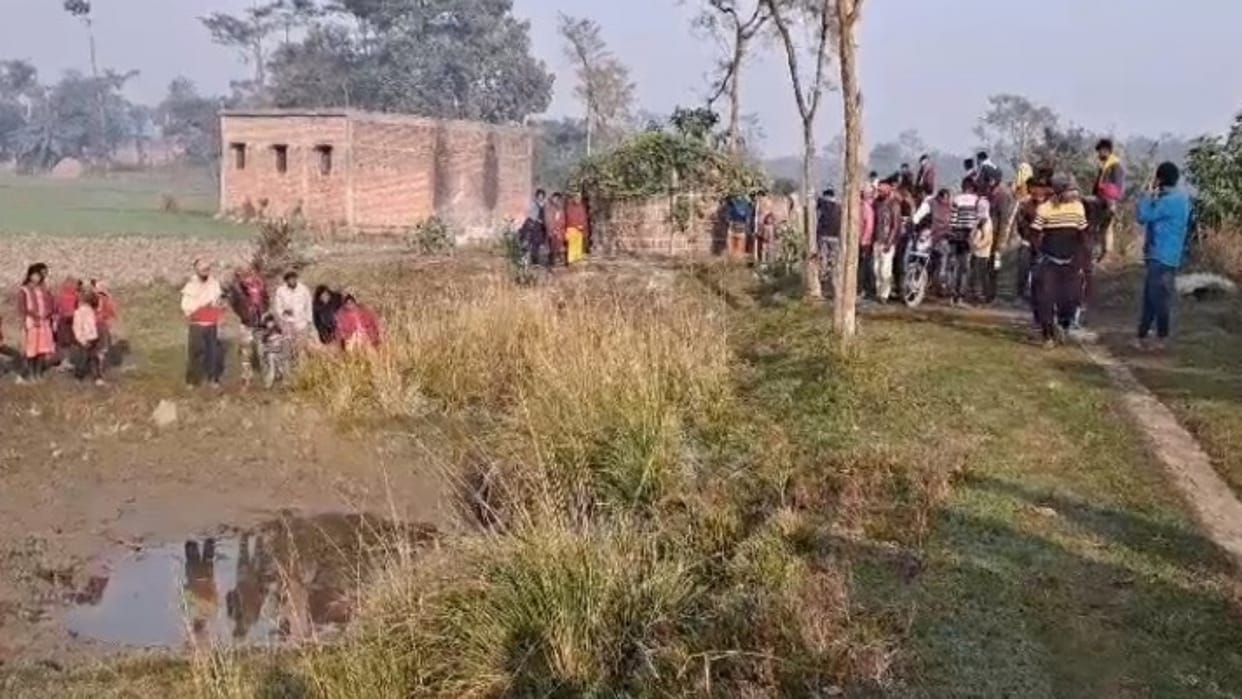 Bihar News Dead body of 30 year old man found in Bettiah