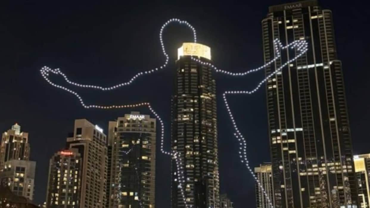 Shah Rukh Khan looks on as drones light up Dubai sky with his signature pose During Film Dunki Promotion