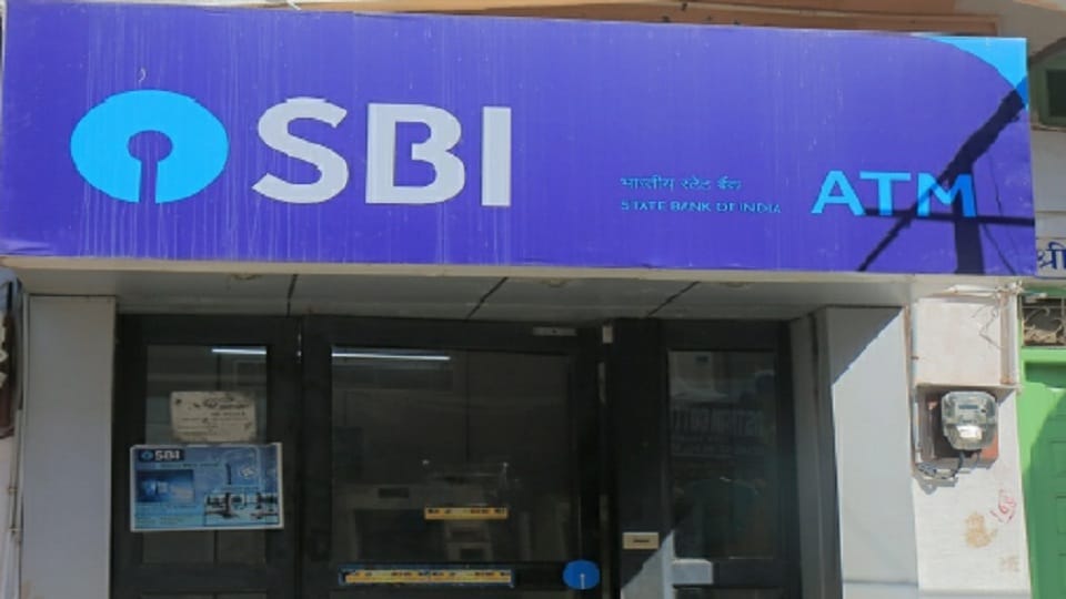 Thieves uprooted the ATM and took it with them in kashipur uttarakhand