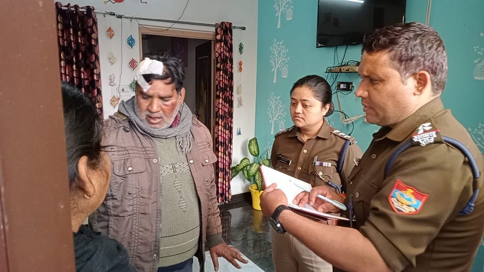 Theft at school director house in kashipur, uttarakhand hindi news
