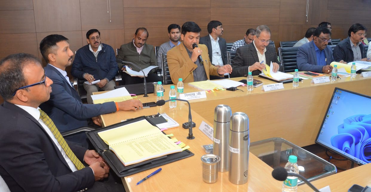 Apart from parking on ground floor, fourth floor can also be built, decision to purchase land for New Kanpur C