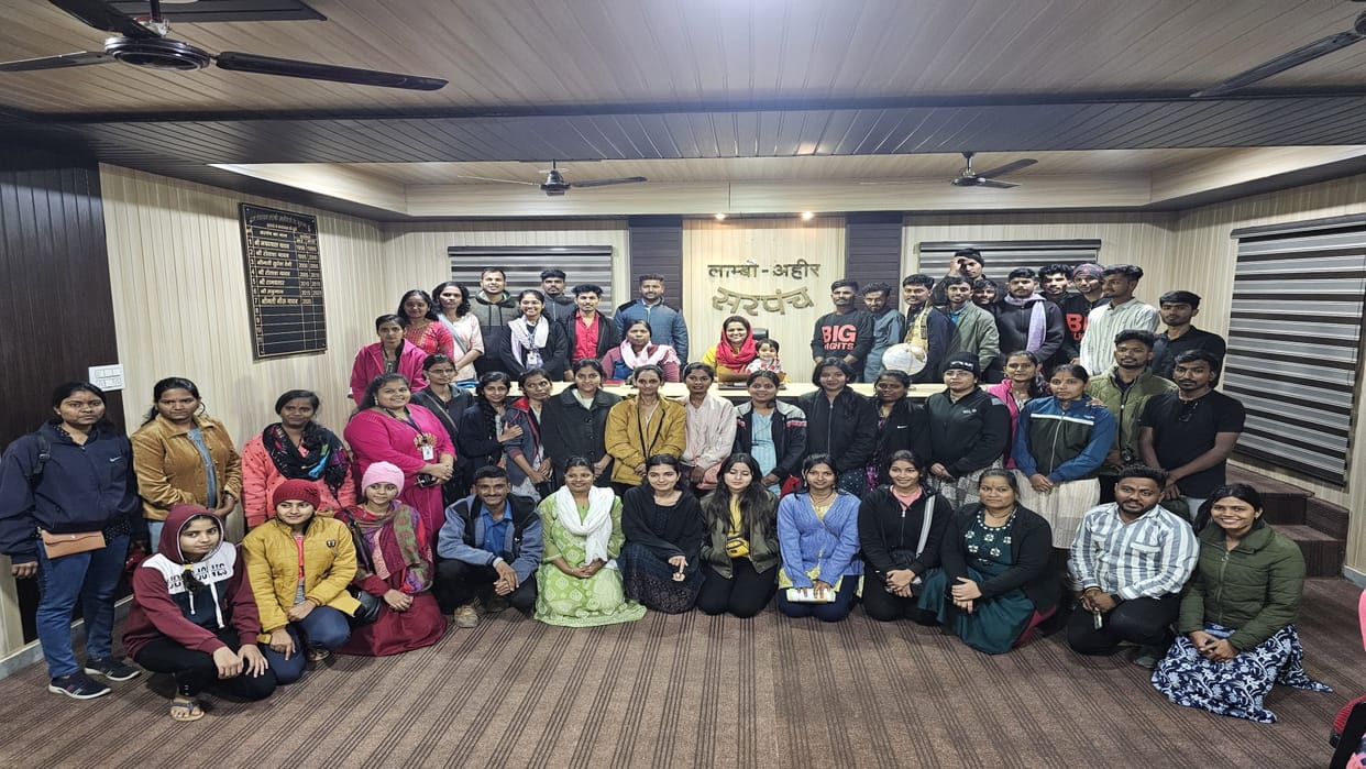 KBC Fame: Group from Maharashtra reached to visit Panchayat of Hockey Sarpanch, came into discussion with KBC