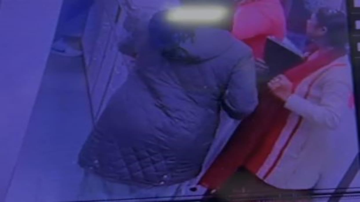 Ajmer News: Female thieves stole a box full of silver rings, shop owner caught them and handed over to police