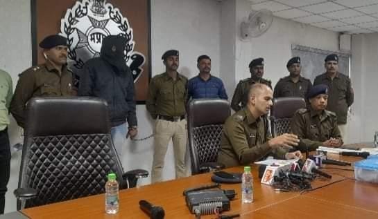Ratlam: Districtabad history-sheeter goon arrested with guns, illegal opium-dodachura-MD drugs also seized.