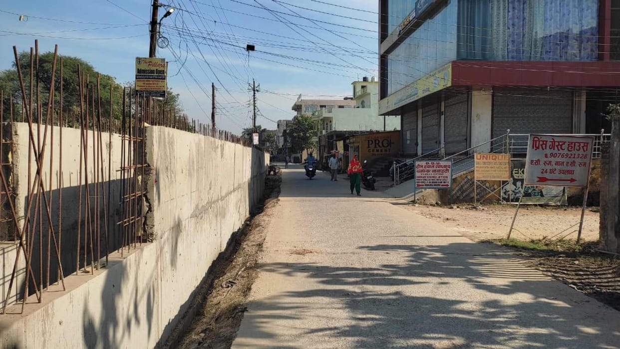 Deoria Bypass Road width reduced by three meters due to construction of drain