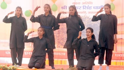 CM Dhami said: UP and Uttarakhand are paying special attention to education, country famous strength knowledge