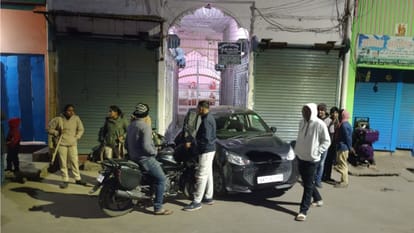 रफ्तार का कहर: भागलपुर में कार सवार ने दो राहगीरों को कुचला, एक की मौत, दूसरा गंभीर Car rider crushes two pedestrians in Bhagalpur