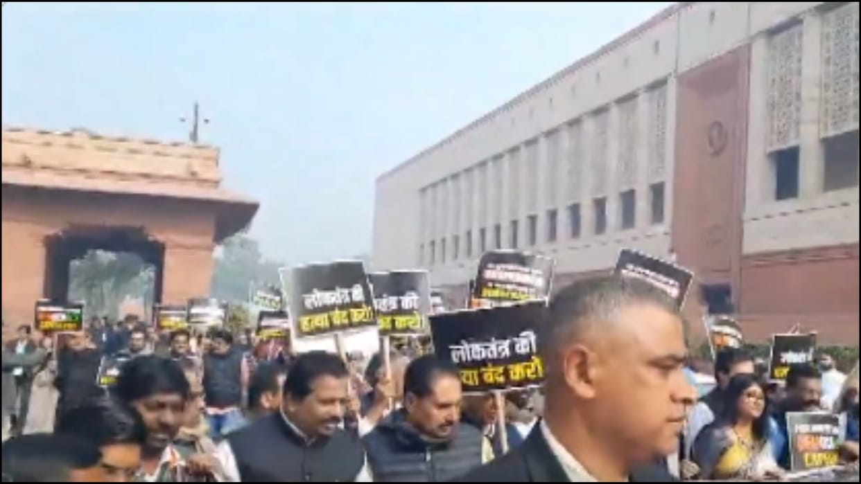 Parliament session suspended mps of opposition parliament to jama masjid march