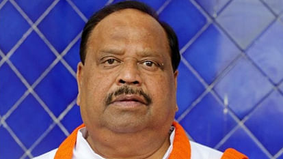Ratlam MLA Chaitanya Kashyap announced in the House, will not take salary and allowances this time also