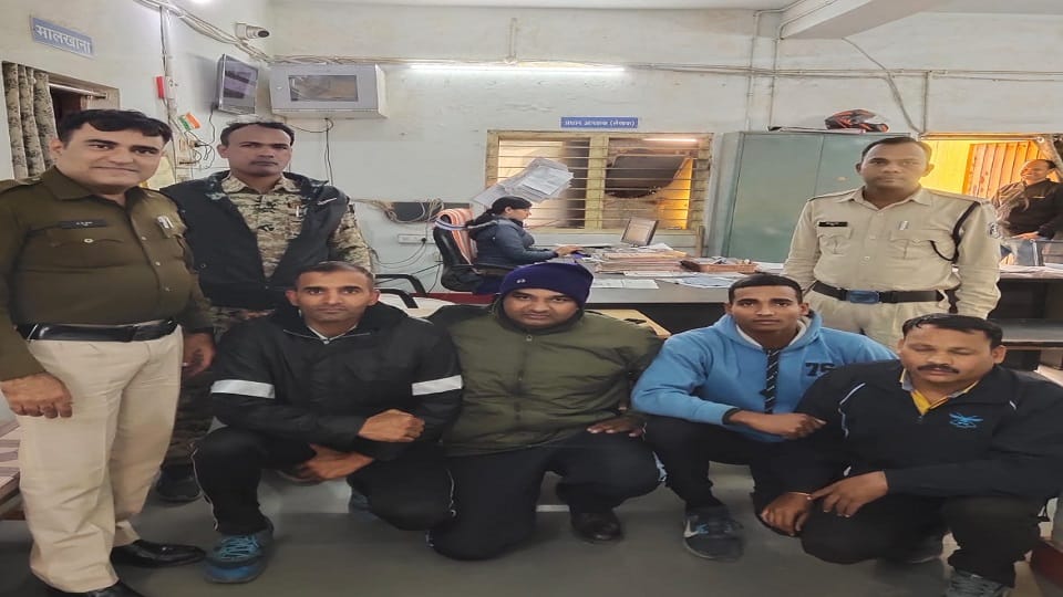 Employees arrested who assaulted protesting contract laborers in Raigarh