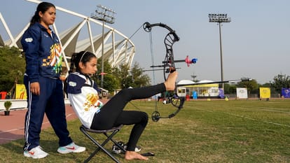 para archer Sheetal Devi received Arjuna Award from President Droupadi Murmu